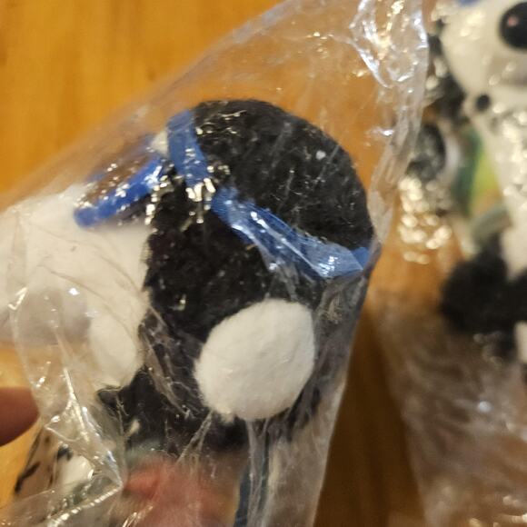 Chick-fil-A Cow Plush Stuffed Toy PEECE LUV CHIKIN Hippie Blue Sunglasses - Picture 9 of 11